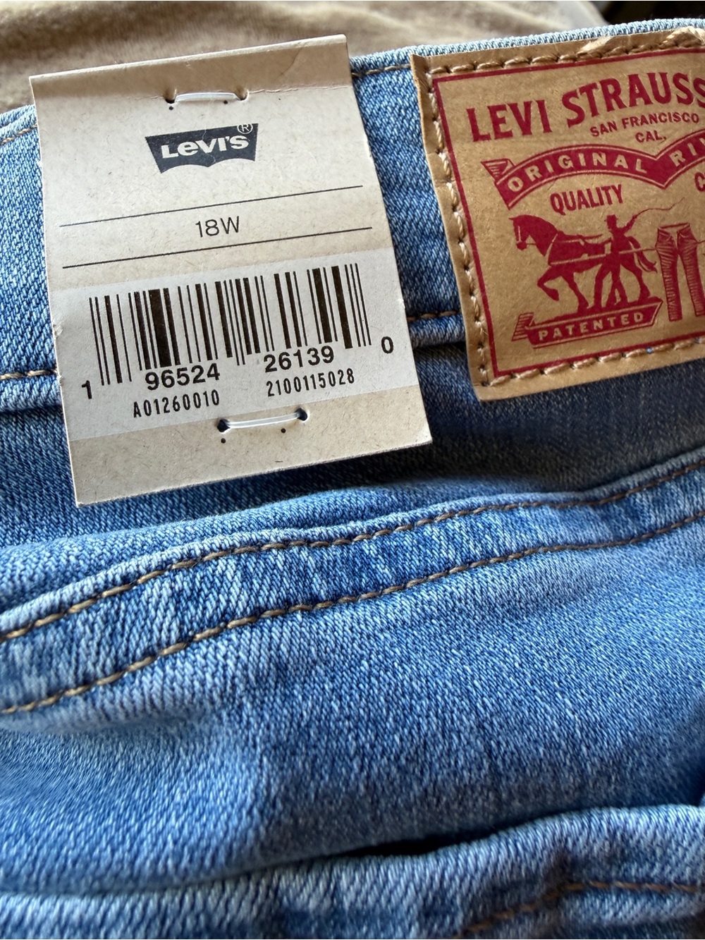 Levi's 311 Shaping Skinny Capri Jeans Mid Rise Tummy Control Light Wash 18W NEW - Picture 10 of 14